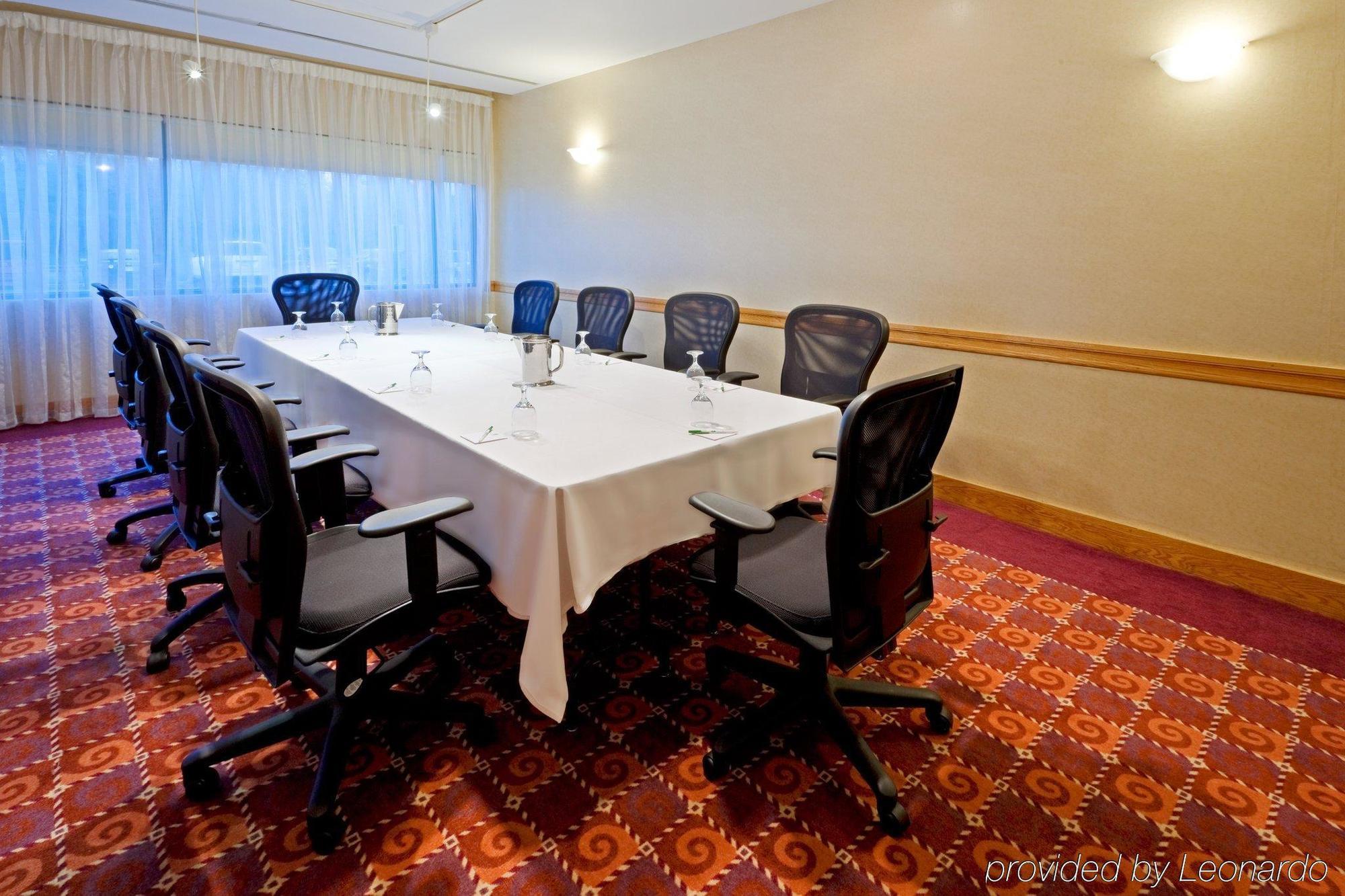 Holiday Inn Princeton By Ihg Екстериор снимка